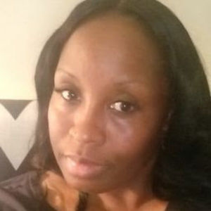 Meet your Posher, Shana